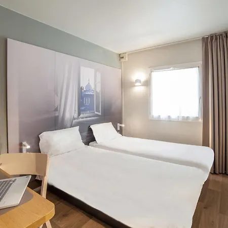 Hotel Le Grand Noisy-le-Grand